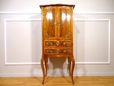 HANNIS ANTIQUE STORE /