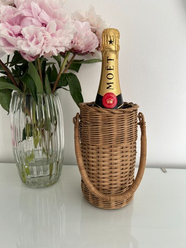 Flaschenhalter aus