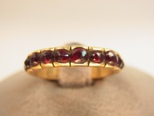 Schöner antiker Memory Granat