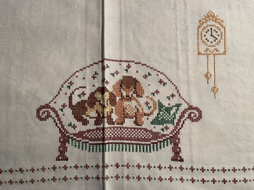 Hunde auf sofa dackel - hunde,