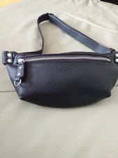 Bauch- und Umhänge Tasche