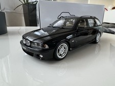 BMW 540i Touring (E39) schwarz