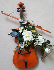 Geige mit Deko-Blumen braun, weiß, grün, 43x43x2 cm fast neu