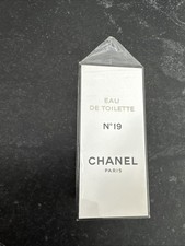 Chanel - No 19 - Eau De
