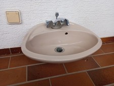 Handwaschbecken 45cm. breit  X  39cm tief Beige