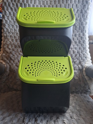 Tupperware - ❤️,
