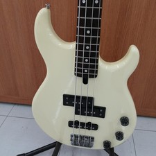 Yamaha viis bassgitarre - yamaha, e-bassgitarre