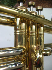 Trompete mit Koffer und