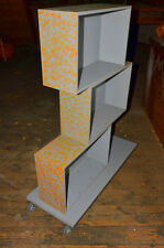 Rollregal Regal Eigenbau Zeitungsregal lackiert 