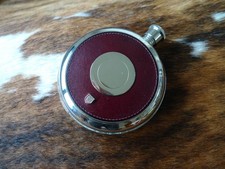 Gentlemans Flachmann  /  Taschenflasche mit Trinkbecher, Metall und echtes Leder
