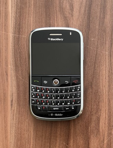 Blackberry bold 9000 - blackberry,