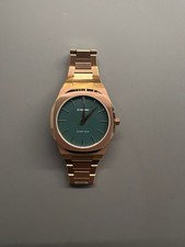 UHR D1 MILANO, FARBE GRÜN