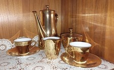 Espresso-Service, goldfarben