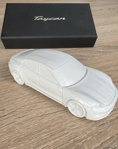 Porsche taycan - porsche,