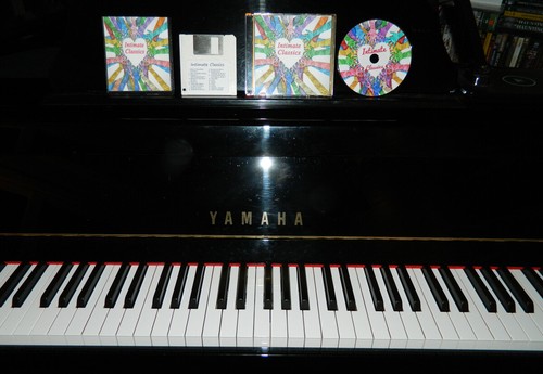 Intimate classics piano solos - intimate,