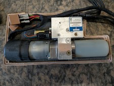 Opel Tigra B Twintop hood pump