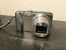Panasonic LUMIX DMC-TZ31 14,1 MP Digitalkamera - Silber Superzoom Reisekamera