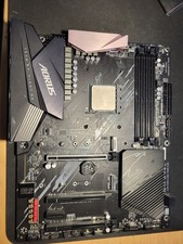 Gigabyte Aorus B550 Aorus Elite v2 mit AMD Ryzen 7 3700X