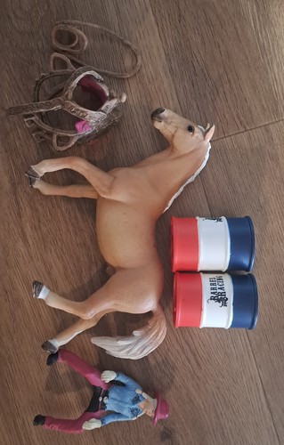 Schleich barrel racing mit - barrel,
