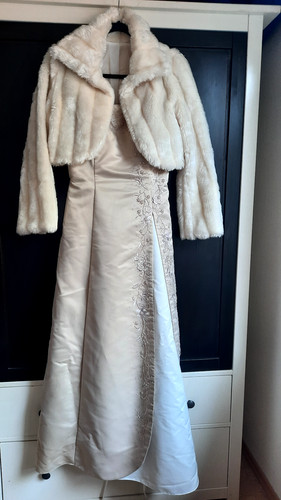 Wunderschönes hochzeitskleid - wunderschönes,