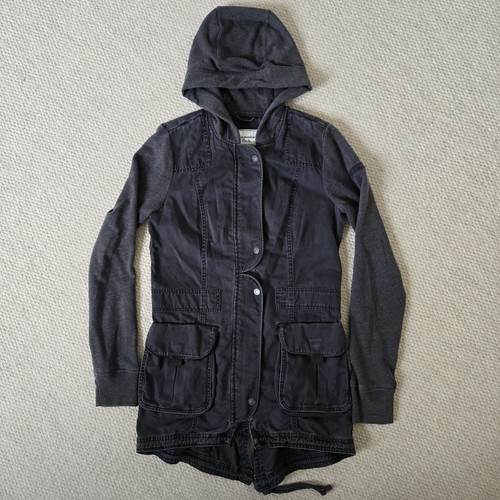 Abercrombie fitch utility - &,