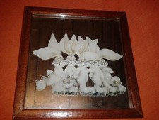 Hasen Spiegelbild in Holzrahmen