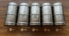 5 alte GELDBOMBEN mit je 1 Schlüssel Mini Metalltruhe Nachttresorkassette rund