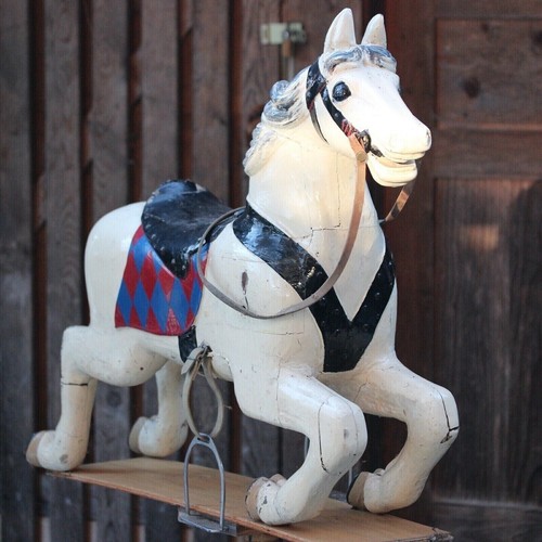 Antikes karussellpferd 1880er - karussellpferd,