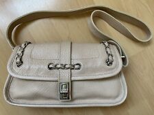Chanel Baguette Tasche aus