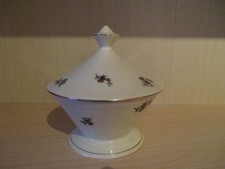 schöne alte Dose mit Deckel