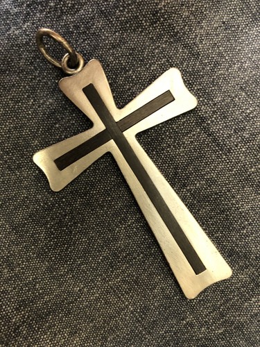 Ein grosse antikes kreuz mit - antikes,