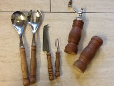 Vintage Servierbesteck Holz: Salatbesteck Kasemesser Pfeffermühle Salzstreuer 