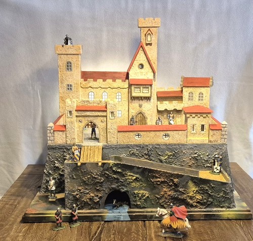 Ritterburg aus holz - ritterburg,