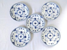 ROYAL COPENHAGEN MUSSELMALET HALBSPITZE 5 TELLER  NR. 575