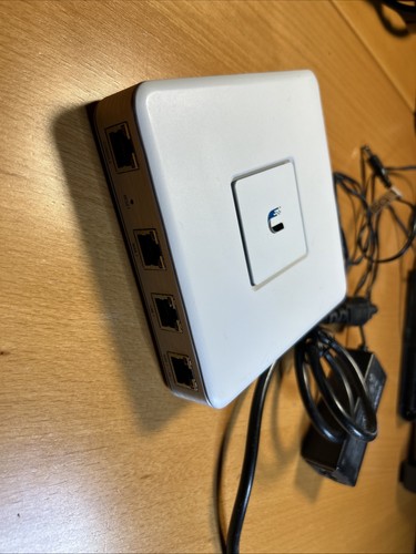 Ubiquiti unifi usg - usg, security