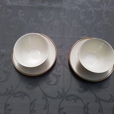 2 Suppentassen mit festem Teller, Seltmann-Weiden, Isolde,gold blaue Streifen 