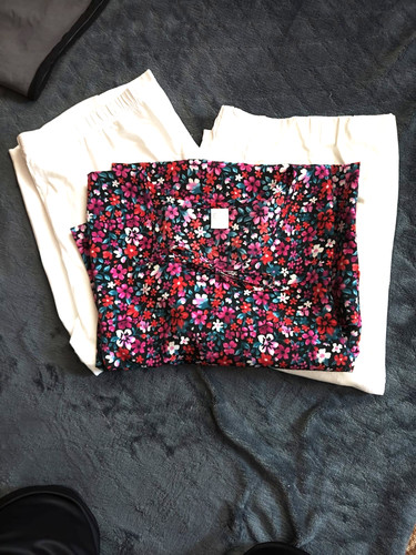 Schöne bluse und kurze - ,