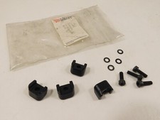 (C55) AUDI A6 C4 AVANT Klemmstücke für Relingträger VOTEX 000071736