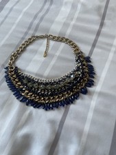 Neue Kette, Statement