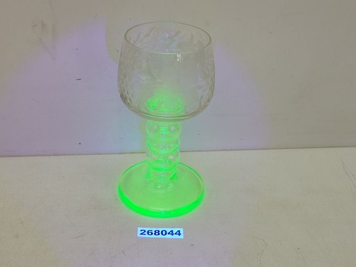 Wein glas uran - glas,