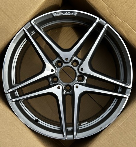 A2054013600 mercedes amg 19 - a2054013600,