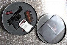 James Bond, 44 MAGNUM