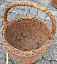 Flechtkorb, Weidenkorb, etc.