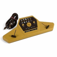 TV-Spiel 1004 mit Batterieabdeckung ohne Stromkabel [Universum] Top Zustand