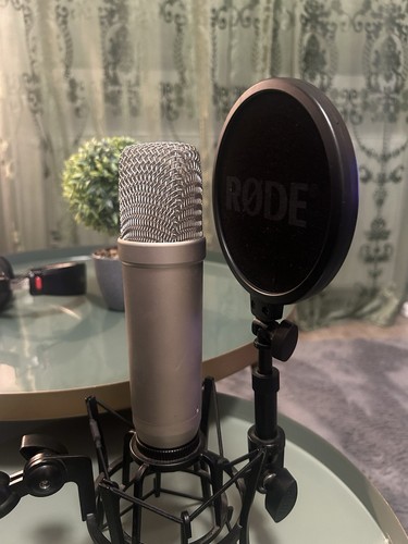 Røde nt1 signature - signature, series
