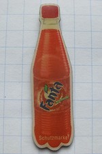 FANTA / FLASCHE / WILD BERRIES ............................. Getränke-Pin (188h)