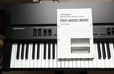 Roland RD 200  Roadpiano mit Koffer