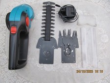 Gardena Akku Gras und Strauchschere Accu 80 mit Grasmessersatz