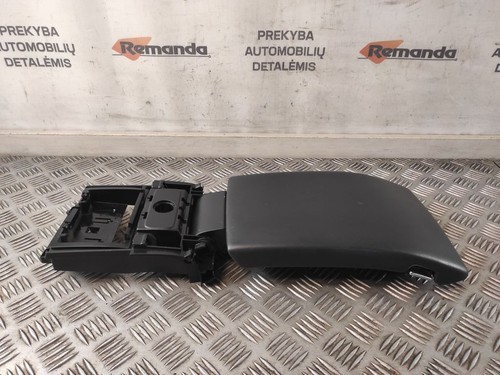 Volvo v70 2010 armlehne - volvo,