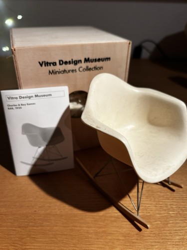 Vitra miniatur rar - vitra, eames